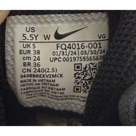 Nike Kids Alpha Menace 4 Shark Football Cleats 5.5 Wide Black Grey White NWB - Picture 16 of 16